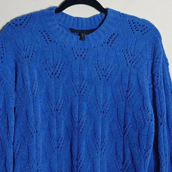 BCBGMAXAZRIA Women's Chenille Pointelle Blue Electric Sweater Size Xsmall - Picture 4 of 16